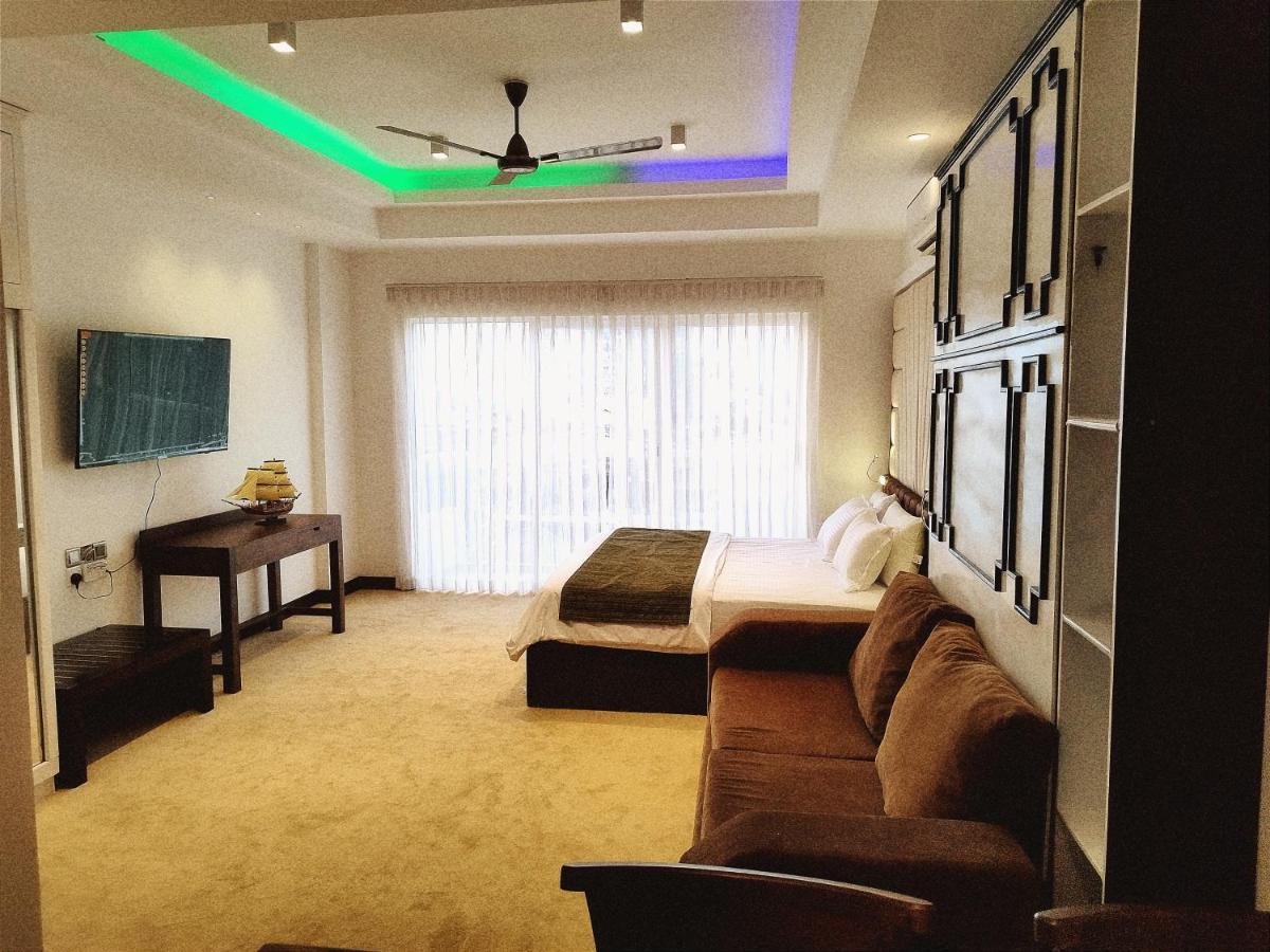 Ocean Breeze Condo By Lake Infinity Negombo Exterior photo