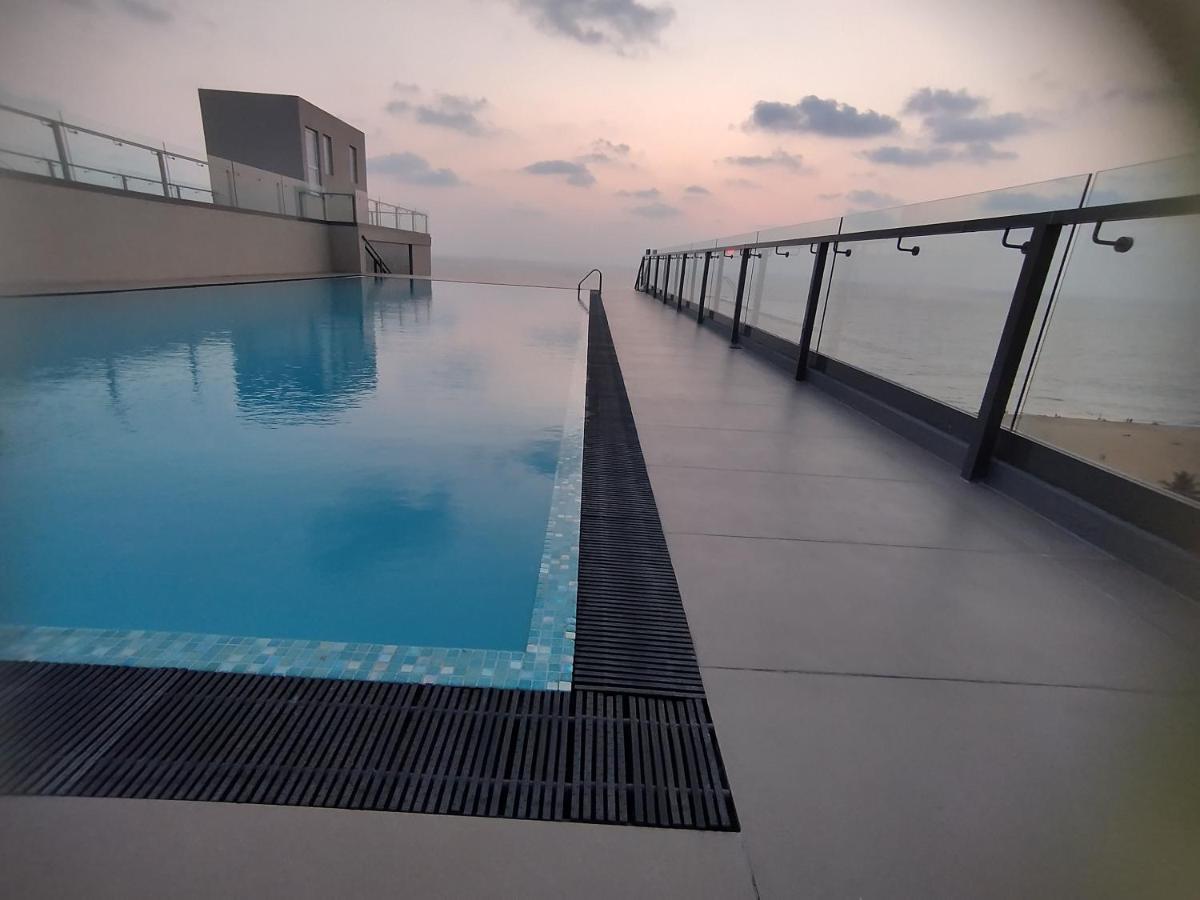 Ocean Breeze Condo By Lake Infinity Negombo Exterior photo